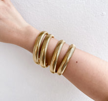 Load image into Gallery viewer, Mila bracelets
